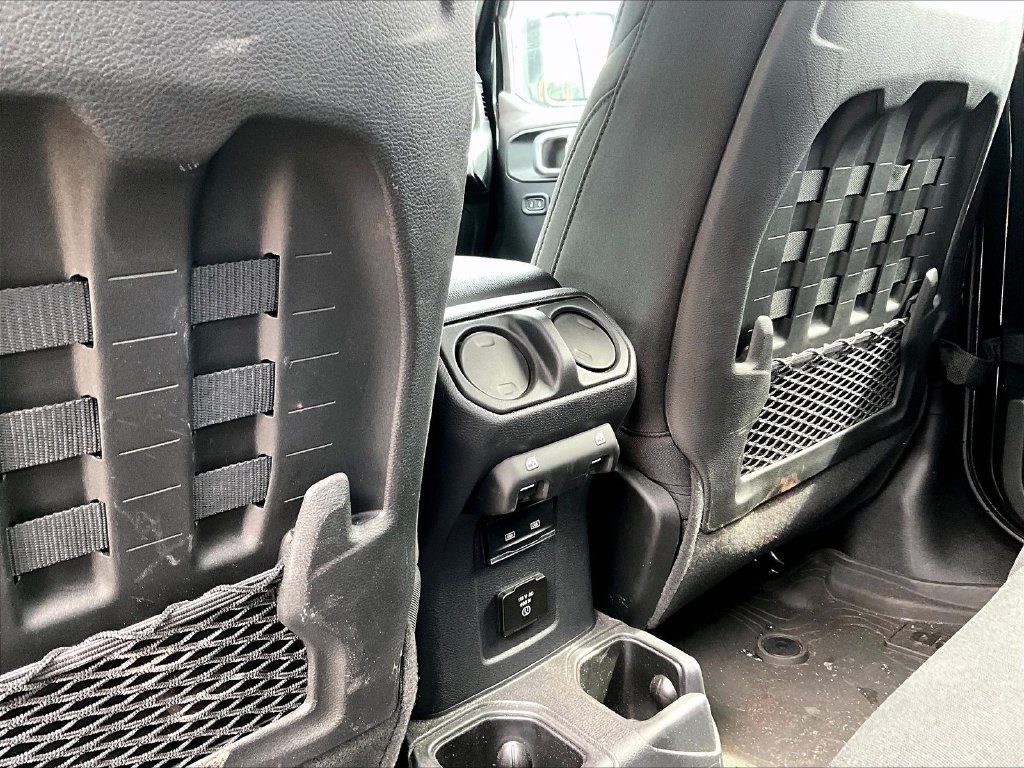 Used 2022 Black Jeep Mojave image 25