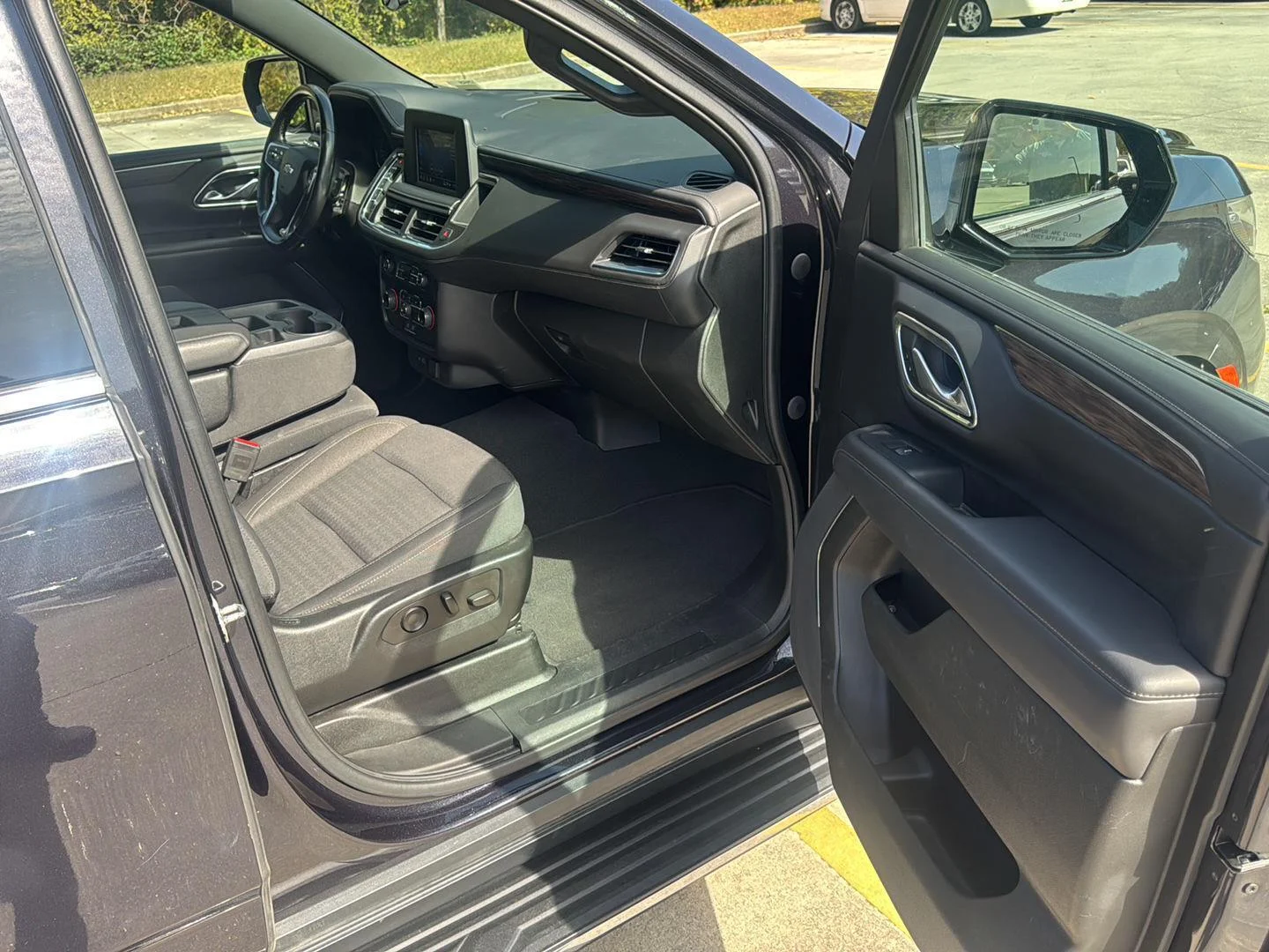 2022 Chevrolet Tahoe LS - Photo 10