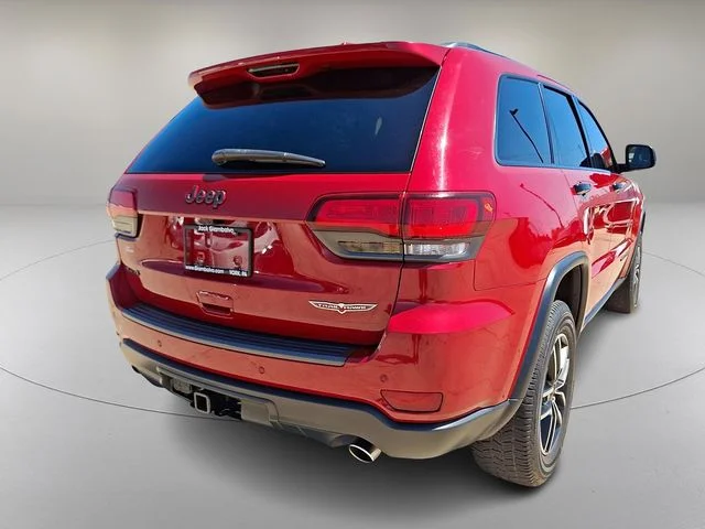 Used 2020 Red Jeep Trailhawk image 10