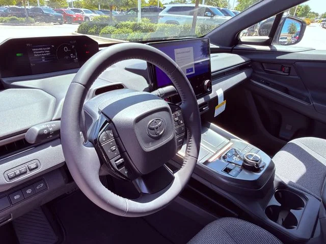 New 2026 Wind Chill Pearl Toyota XLE image 7