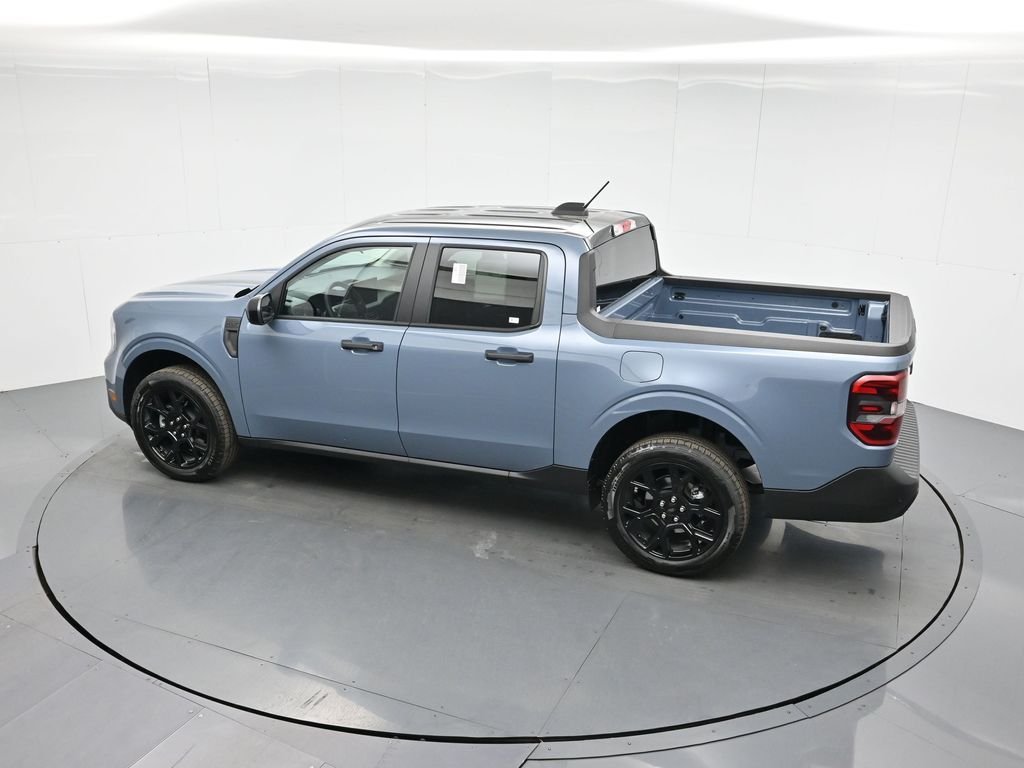 New 2025 Azure Gray Metallic Tri-Coat Ford XLT image 40
