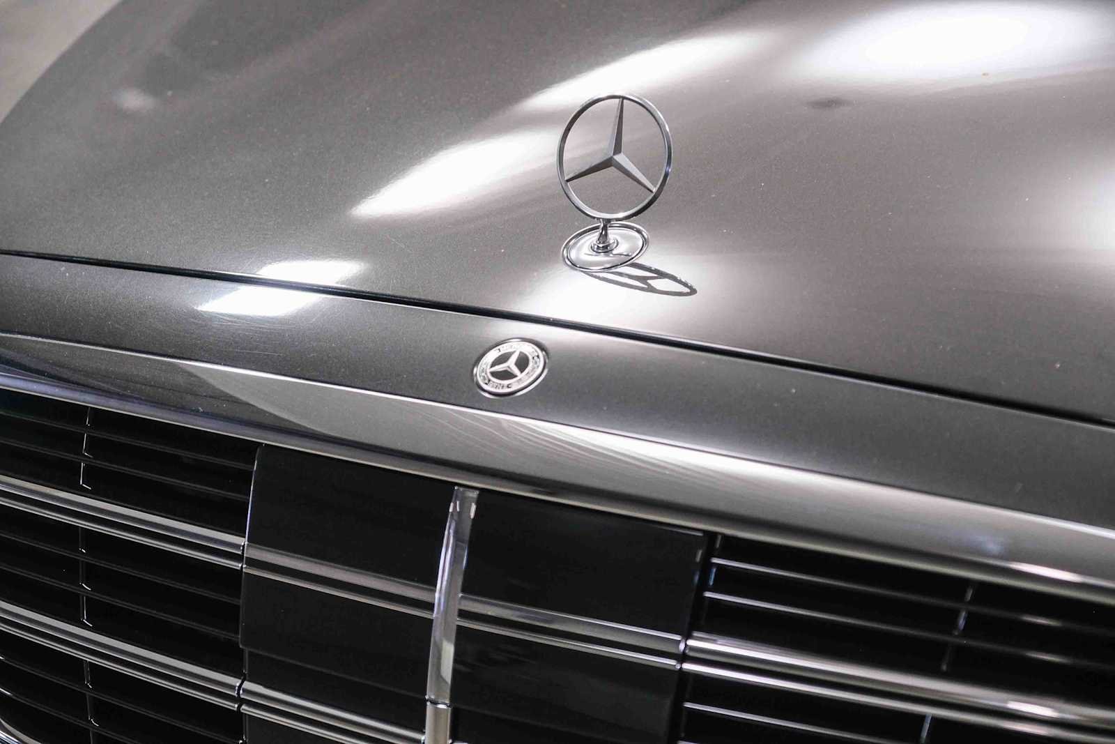 Certified Used 2022 Graphite Grey Mercedes-Benz S 500 image 13