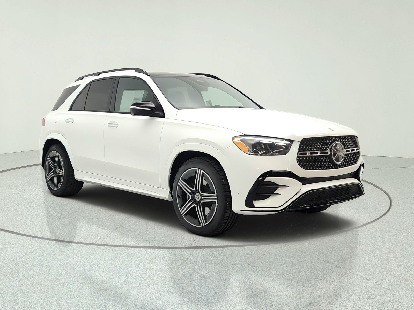 New 2026 Polar White Mercedes-Benz GLE 450 4MATIC® SUV image 3