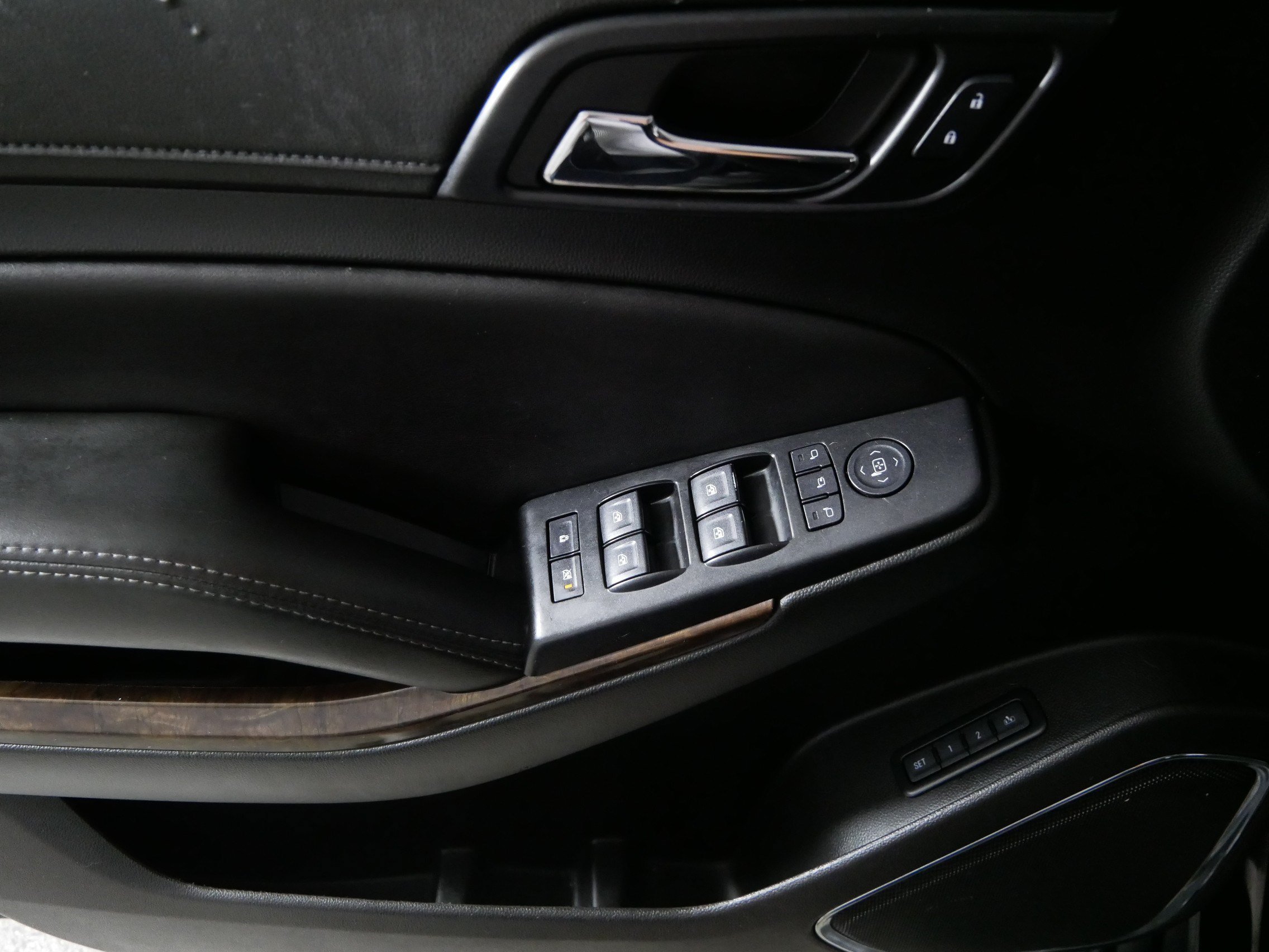 Used 2017 Black Chevrolet LT image 19