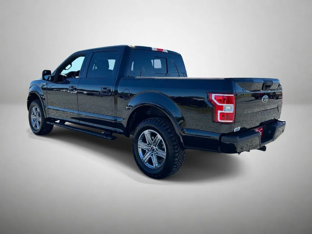Used 2019 Black Ford XLT image 5