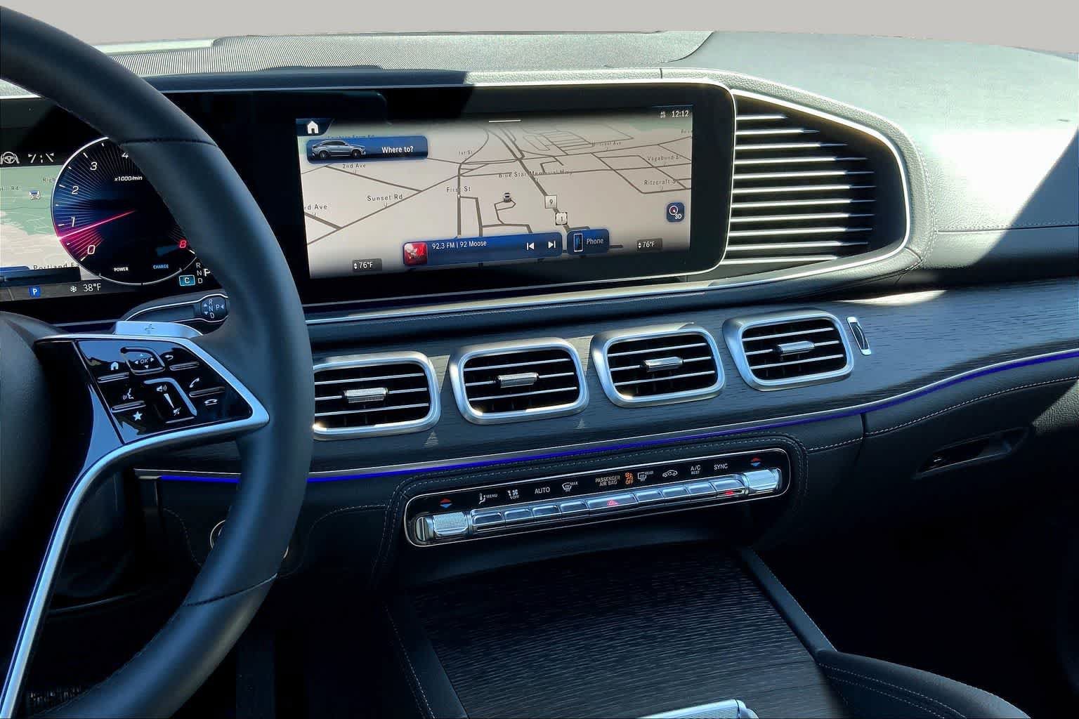 New 2026 MANUFAKTUR Ireland Mid Green Metallic Mercedes-Benz GLE 450 image 6