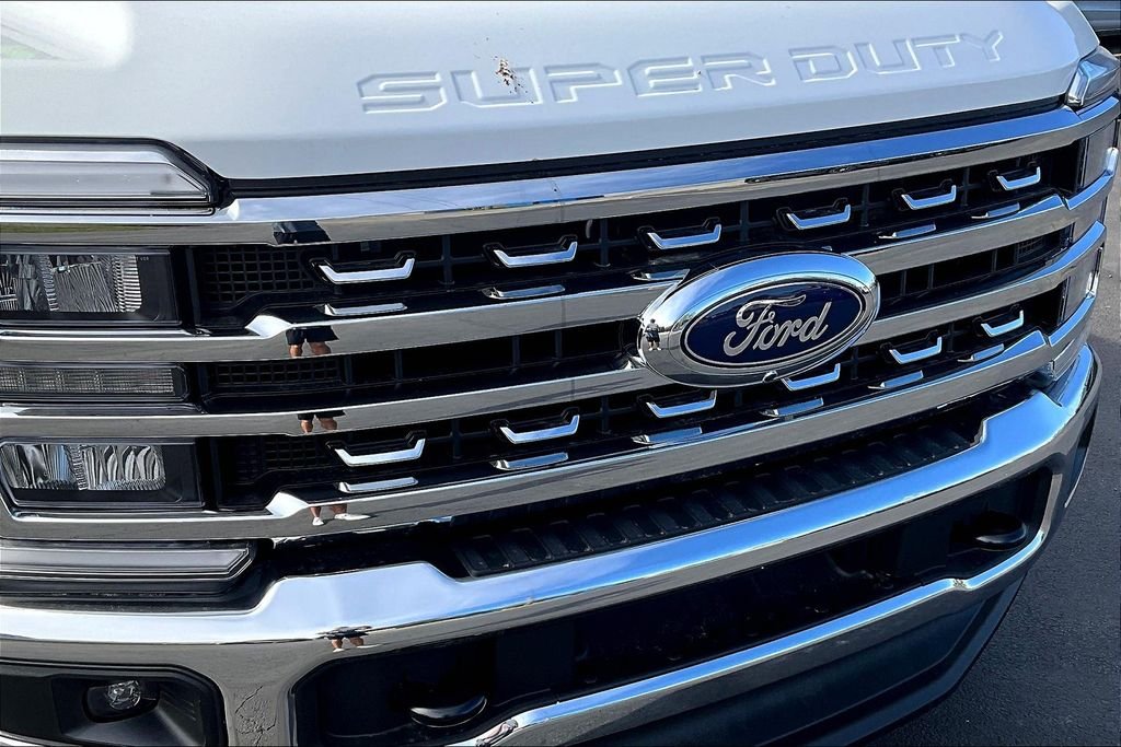 2026 Ford F-350 Super Duty XLT - Photo 33