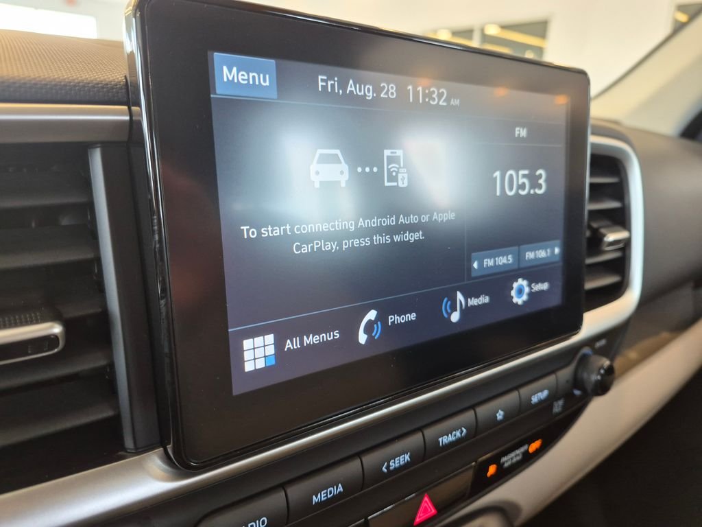 Used 2025 Red Hyundai SEL image 18