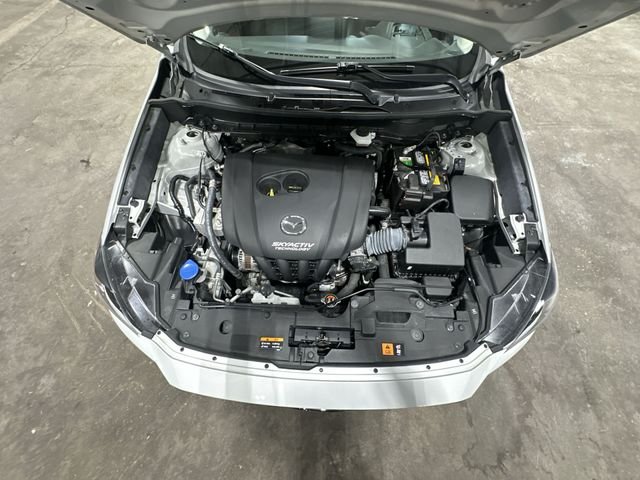 Used 2018 White Mazda Grand Touring image 22