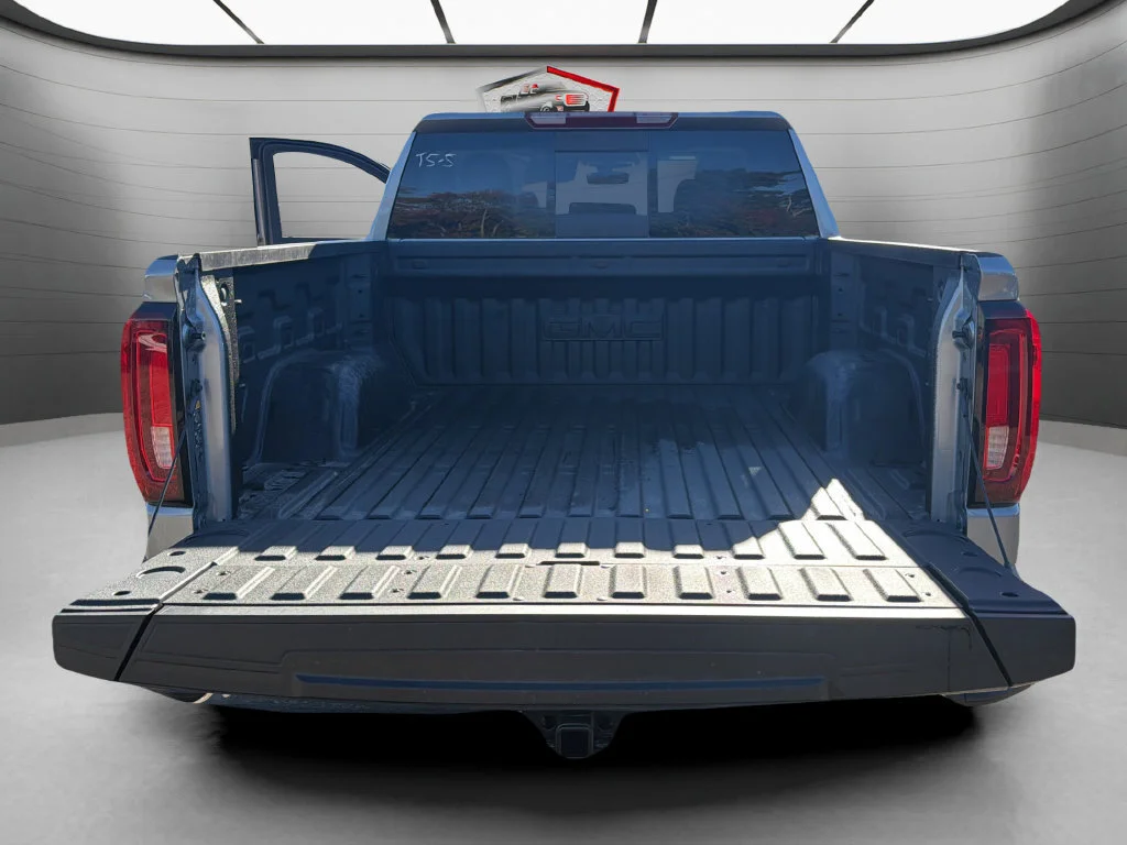 2026 GMC Sierra 1500 SLT - Photo 14