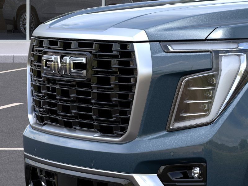 2026 GMC Yukon Denali - Photo 13