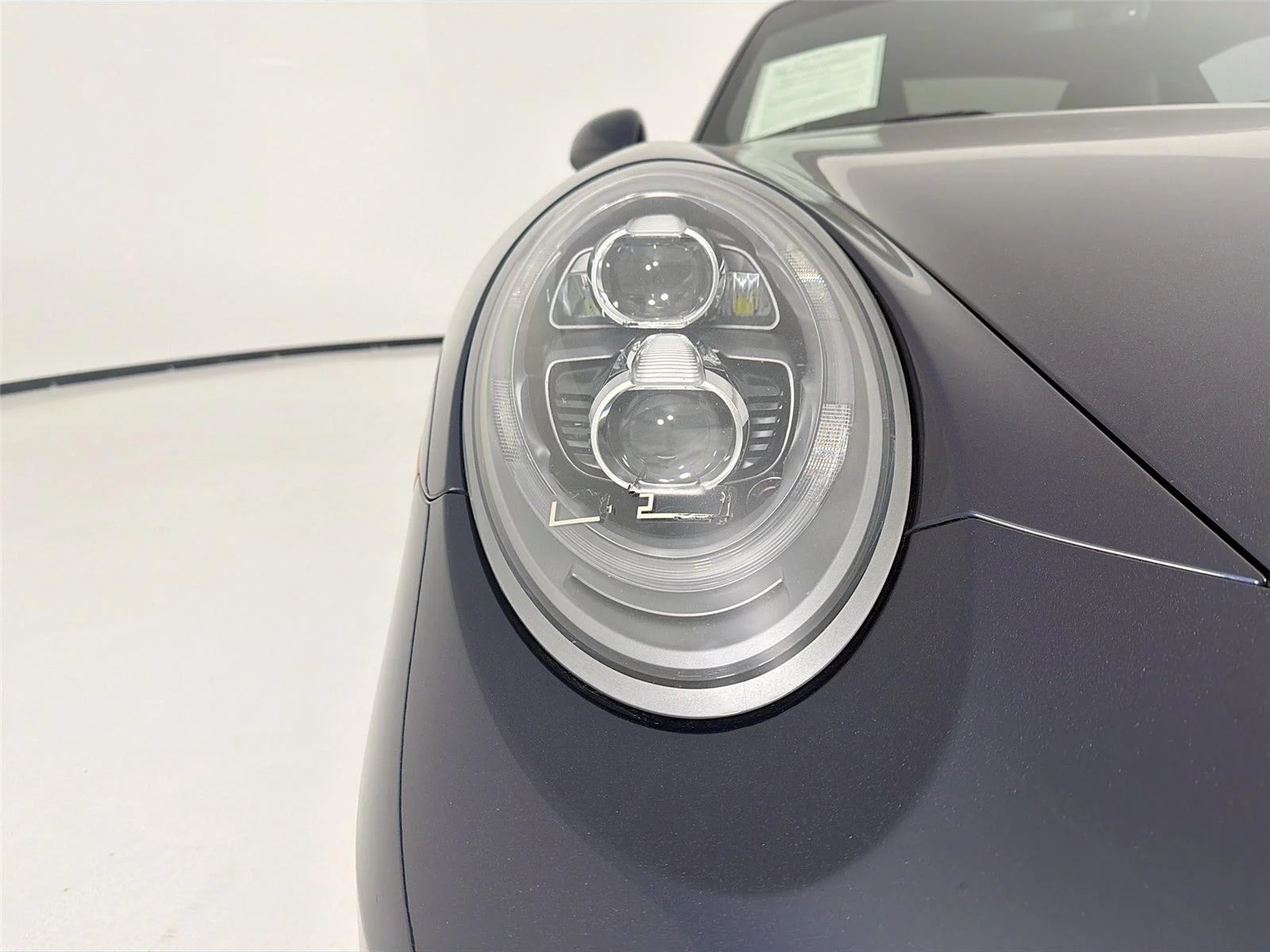 Used 2018 Night Blue Metallic Porsche Carrera S image 7