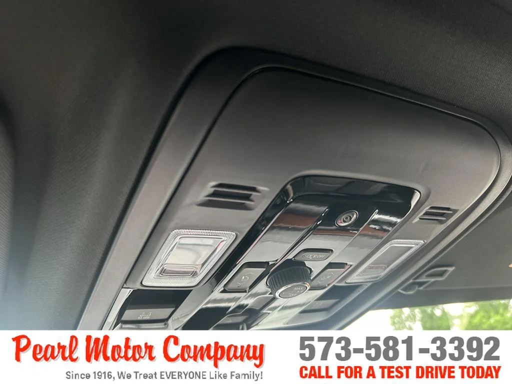 2026 GMC Yukon Denali - Photo 15