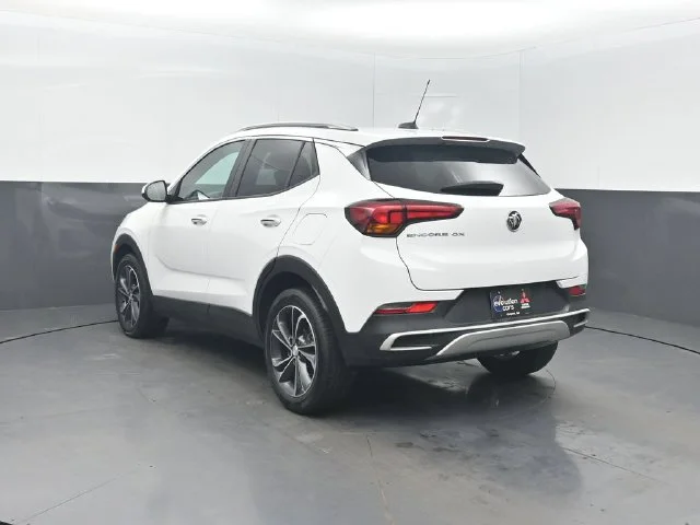 Used 2020 White Buick Select image 31