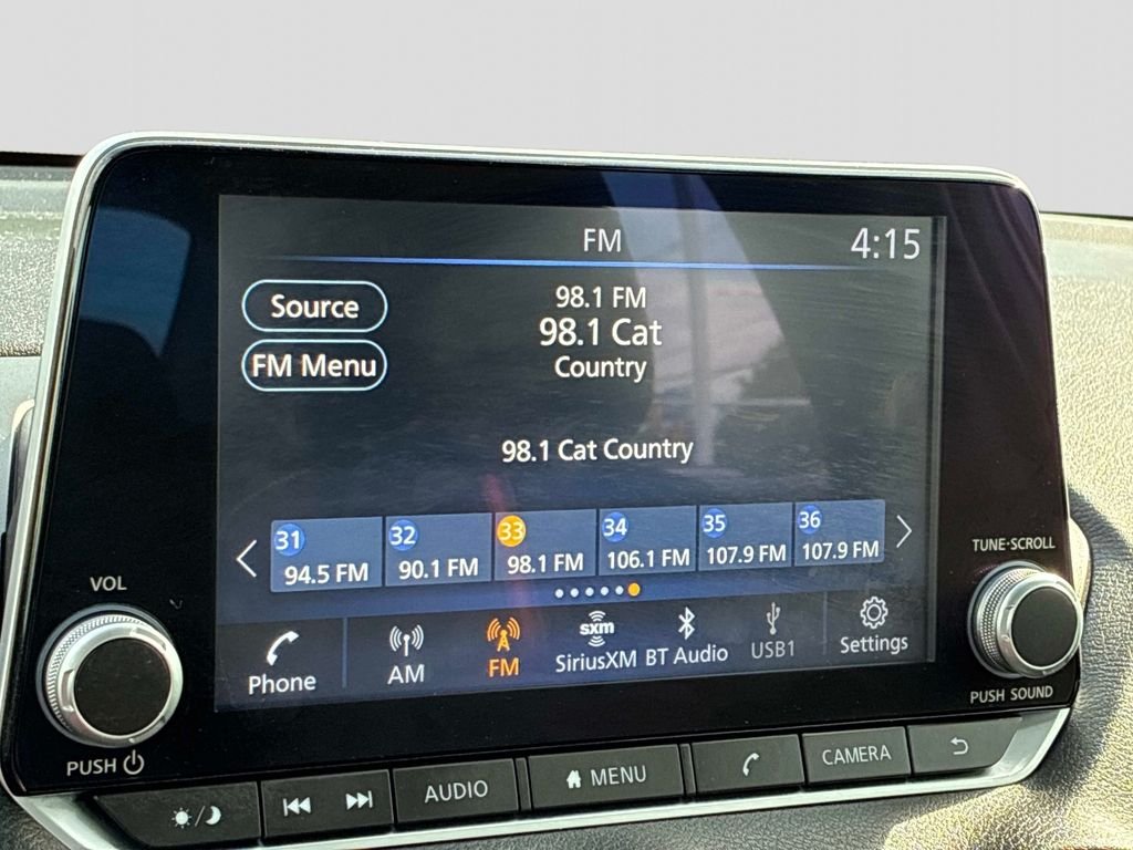 Used 2023 White Nissan SR image 30