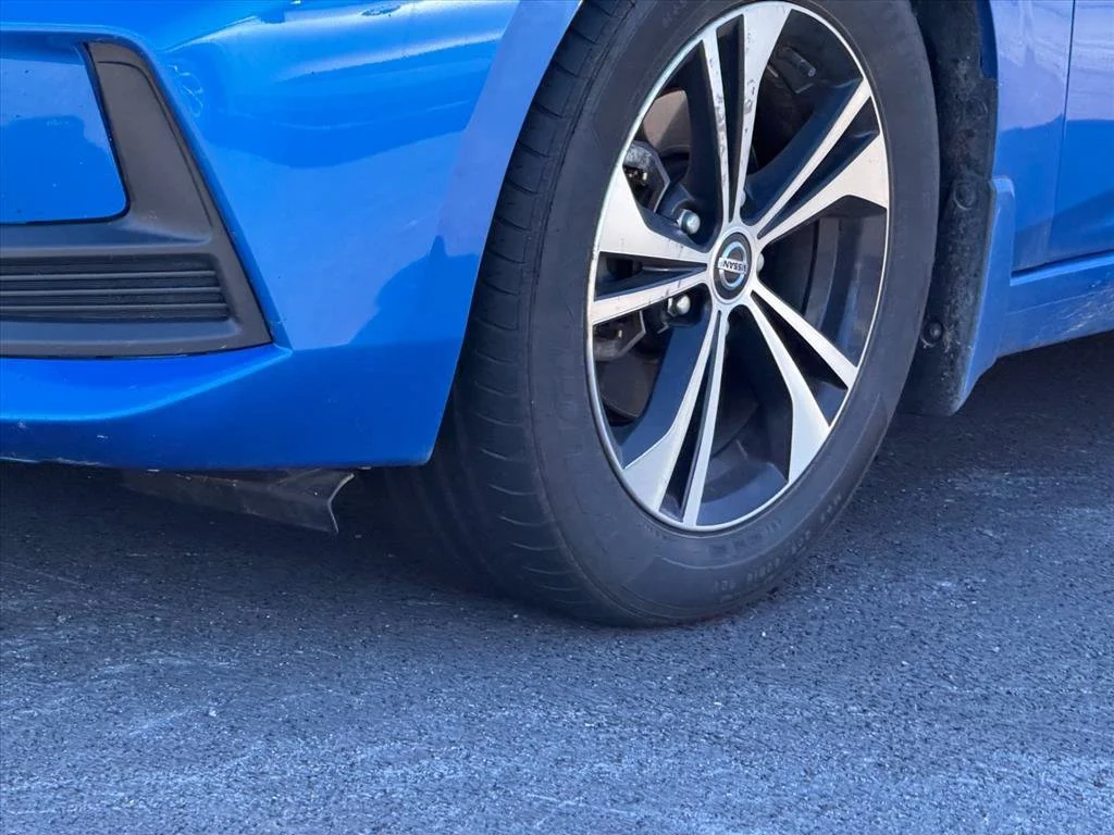 Used 2022 Blue Nissan SV image 19