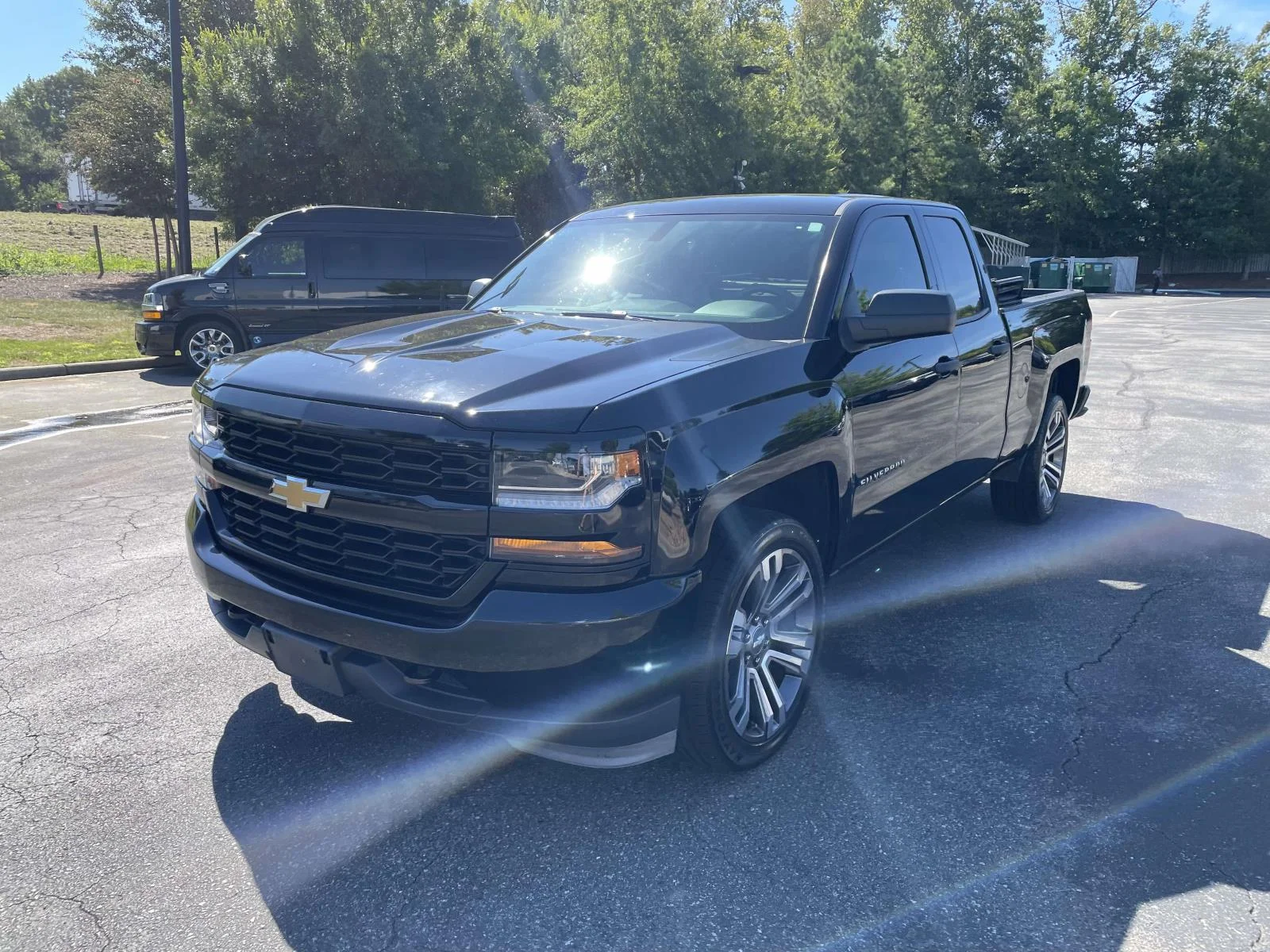 Used 2017 BLACK Chevrolet Custom image 3