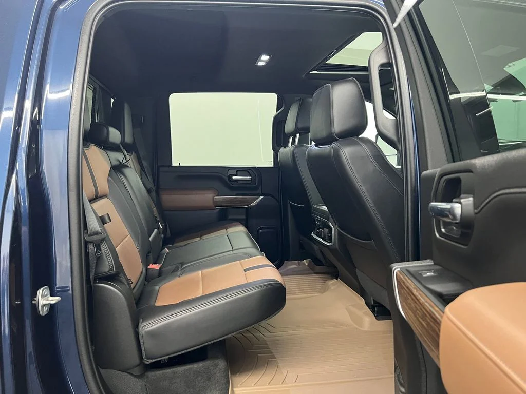 Used 2022 Northsky Blue Metallic Chevrolet High Country image 23