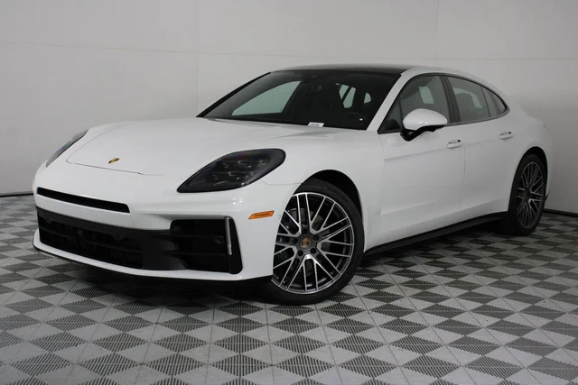 2026 Porsche Panamera 