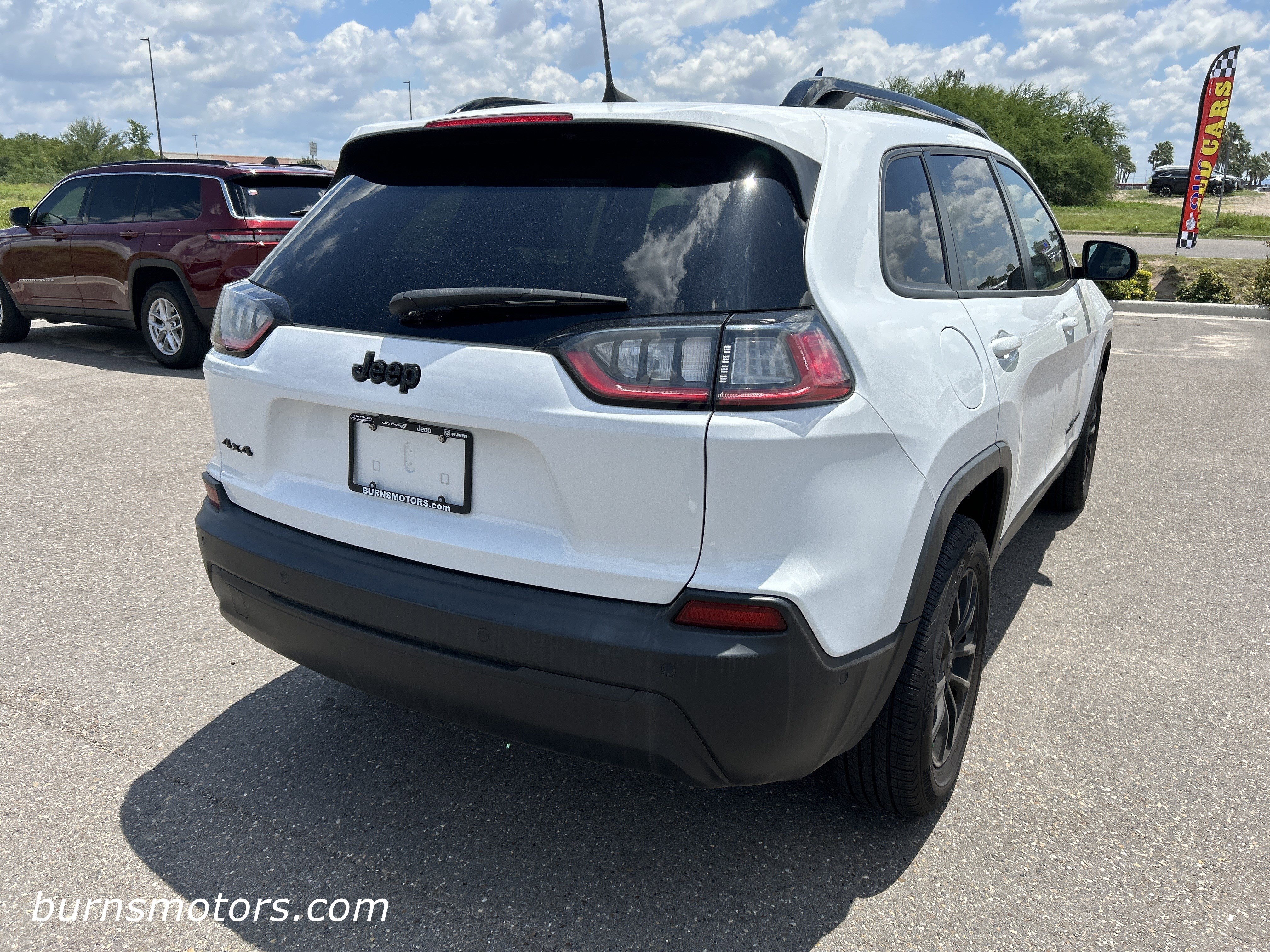 2023 Jeep Cherokee Altitude Lux - Photo 8