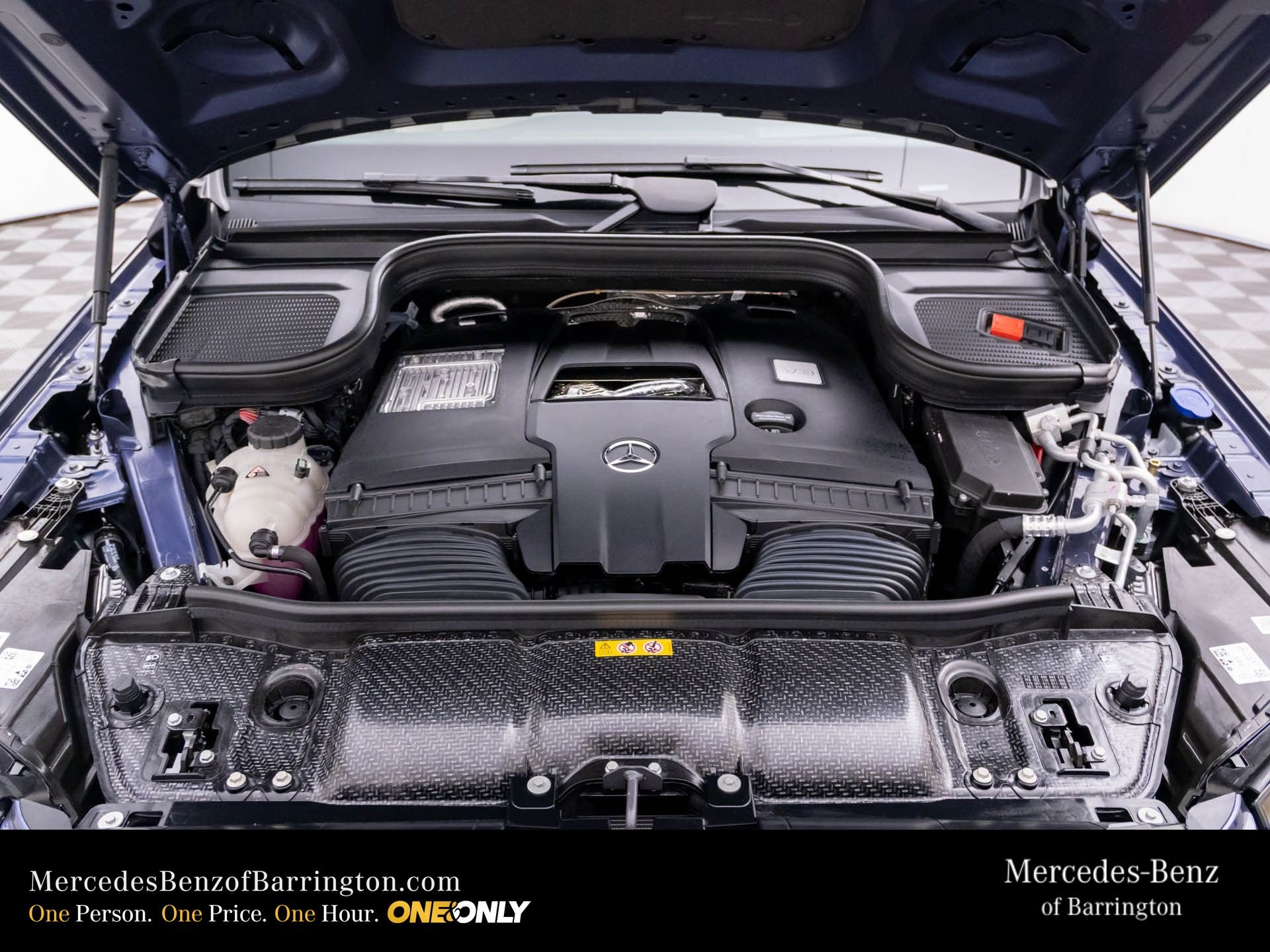 New 2026 Twilight Blue Metallic Mercedes-Benz GLS 580 image 32
