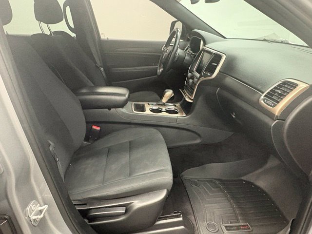 Used 2016 Silver Jeep Laredo image 43
