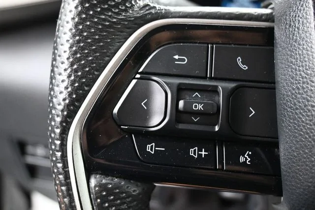 Used 2024  Toyota  image 20