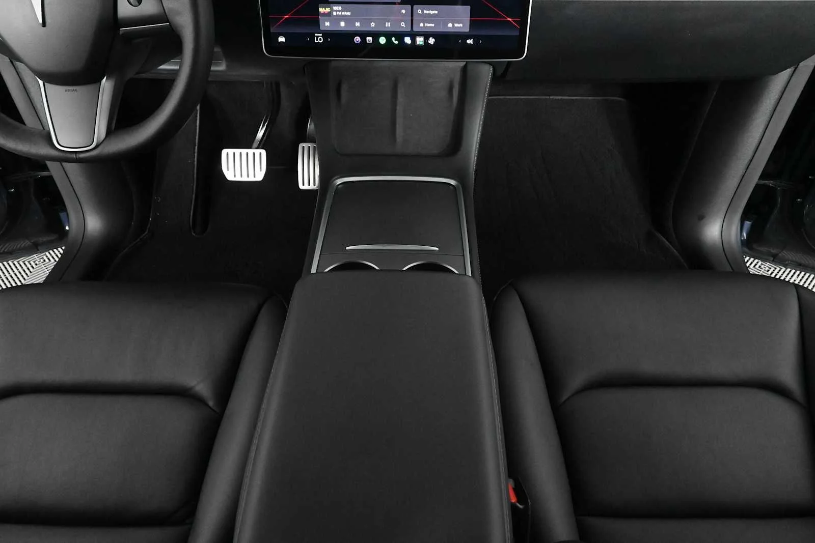 Used 2022  Tesla Performance image 18