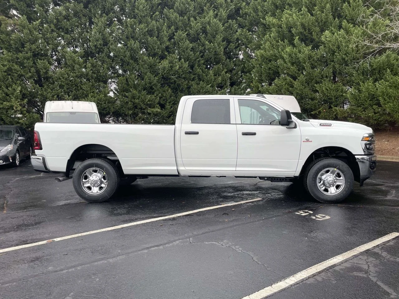 New 2026 Bright White Clear-Coat Exterior Paint RAM Tradesman image 10