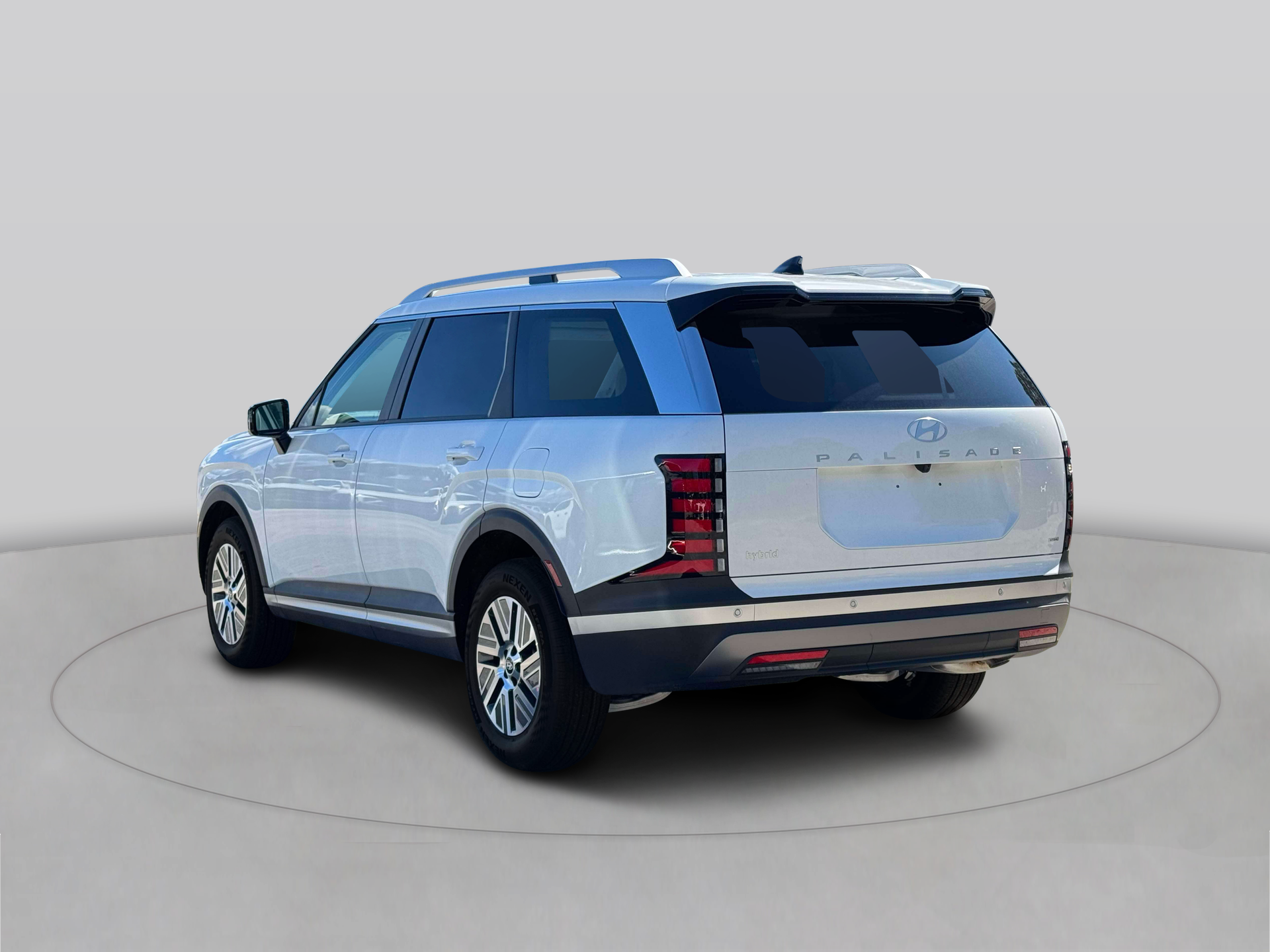 New 2027 White Hyundai SEL 7P image 5