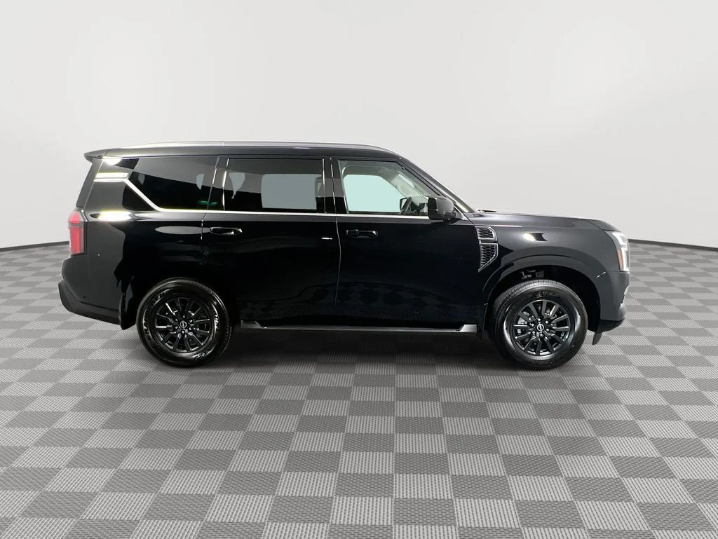 2025 Nissan Armada SV - Photo 9