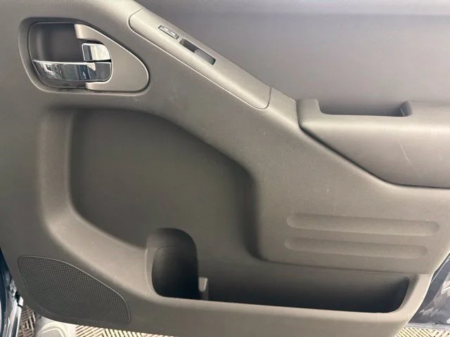 Used 2020 Blue Nissan SV image 29