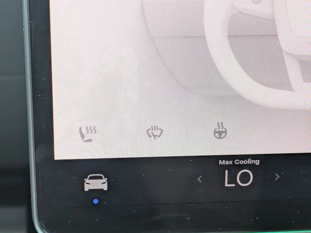 Used 2025  Tesla Long Range image 22