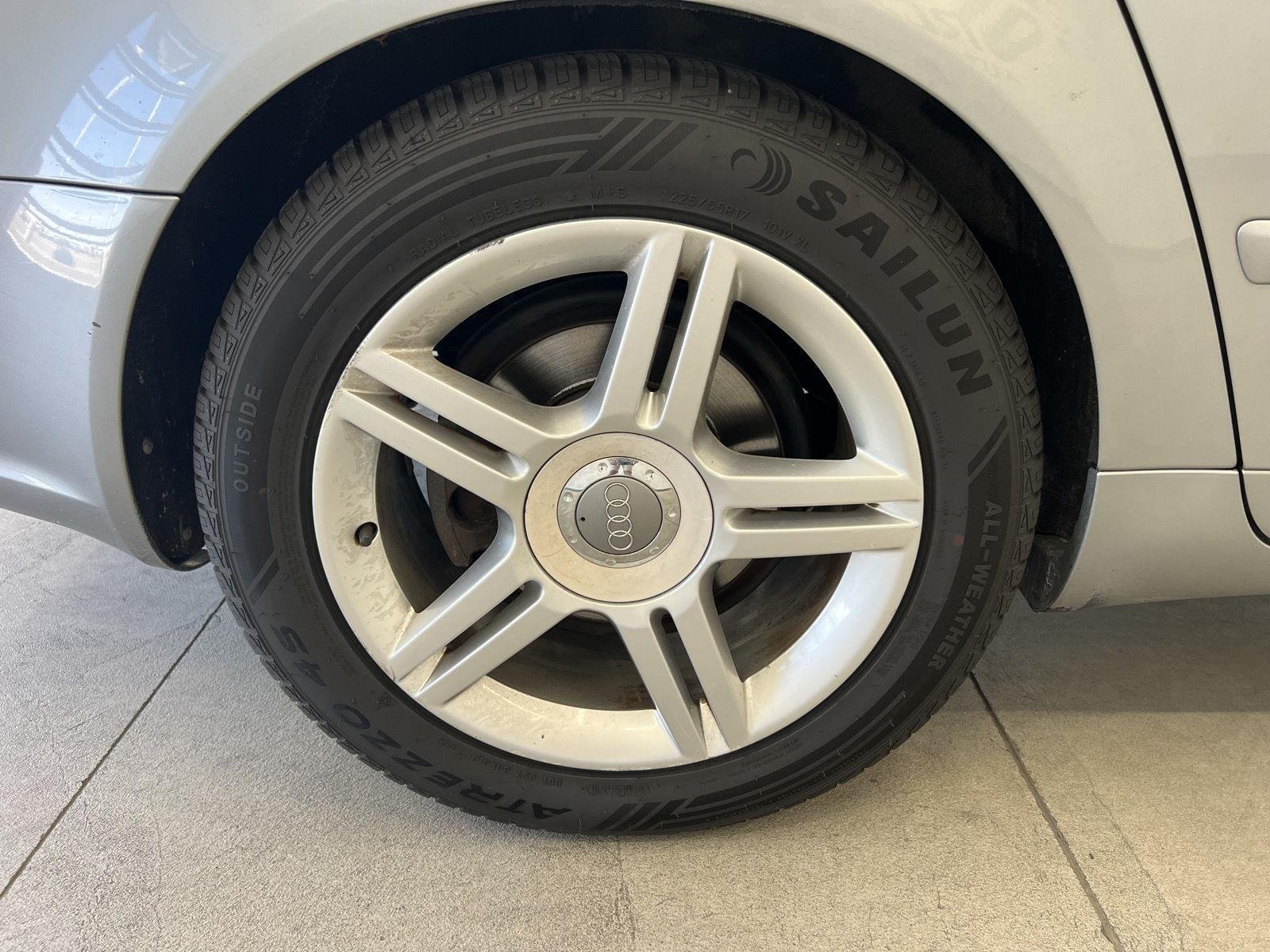 Used 2007 Light Silver Metallic Audi 2.0T image 9