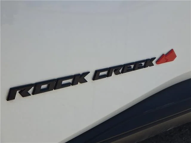Used 2025 Everest White Pearl Nissan Rock Creek All-Wheel Drive image 9