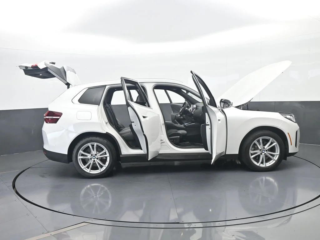 2025 BMW X3 30 - Photo 79