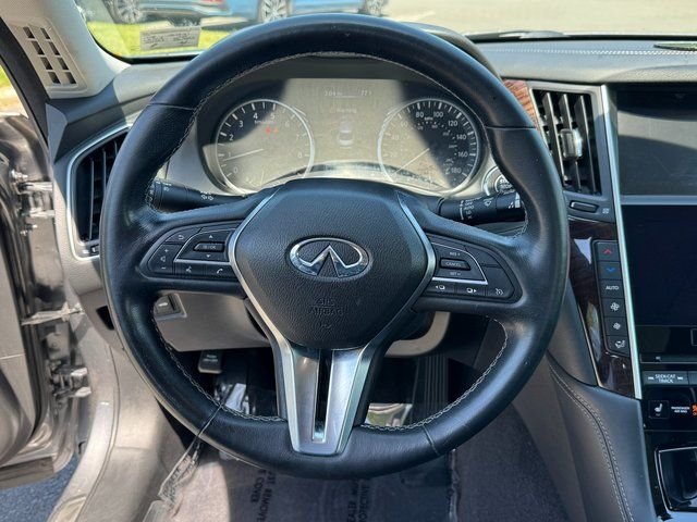 Used 2018 Gray INFINITI 3.0t LUXE image 16