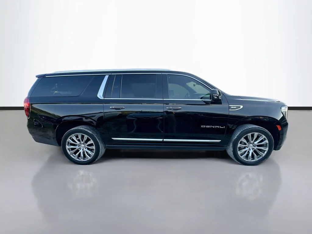 Used 2021 Black GMC Denali image 4