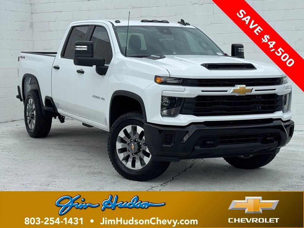 Summit White 2026 Chevrolet Silverado 2500HD Custom Crew Cab 4WD Pickup Truck Four-Wheel Drive Automatic
