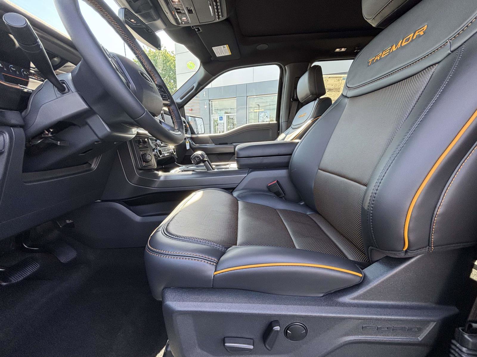 New 2026 Agate Black Metallic Ford Tremor® image 33