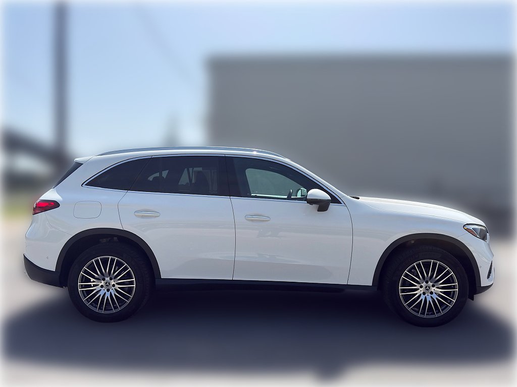 2025 Mercedes-Benz GLC Base - Photo 10