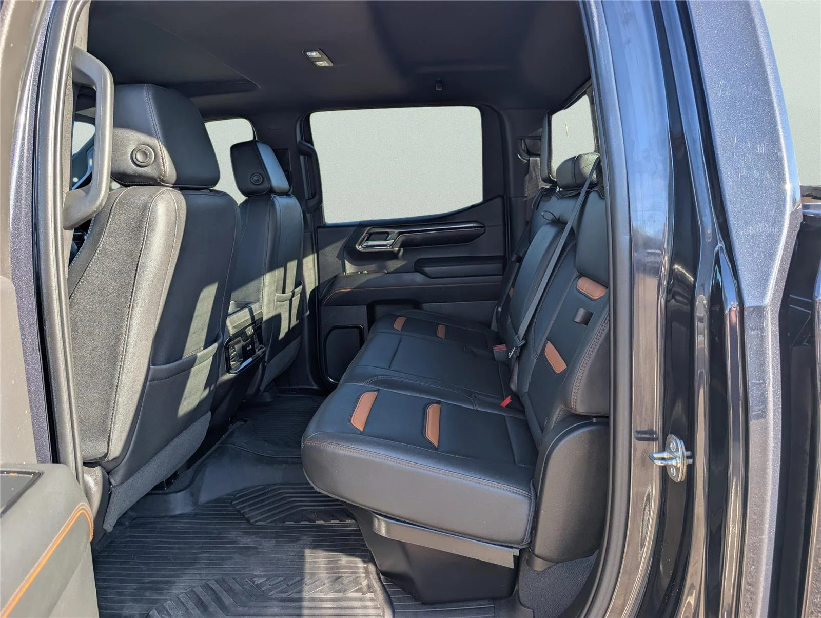 Used 2023 Titanium Rush Metallic GMC AT4 image 35