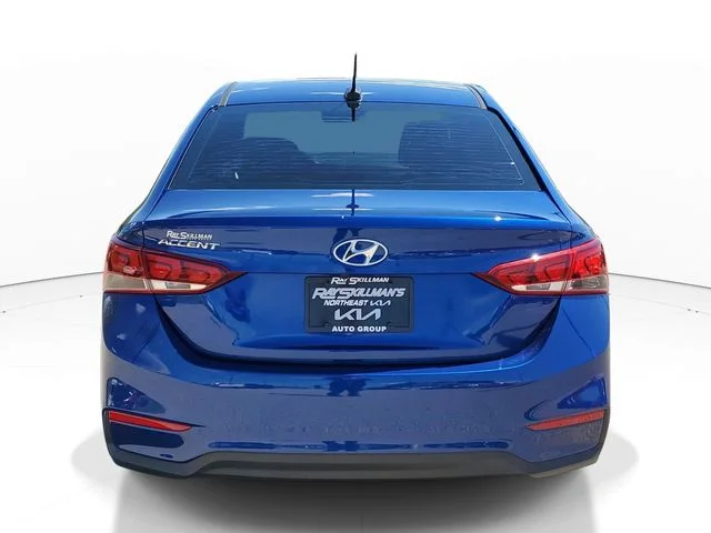 Used 2022 Blue Hyundai Limited image 5