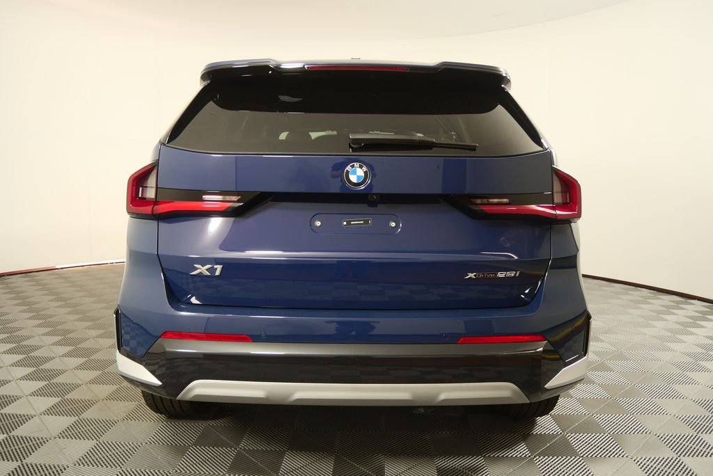 2026 BMW X1 28i - Photo 4