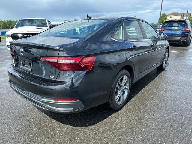 Used 2023 Black Volkswagen 1.5T SE image 6