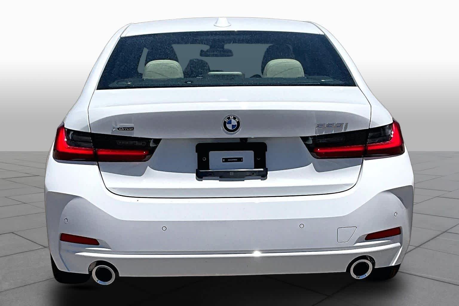 New 2026 Alpine White BMW 330i xDrive image 4