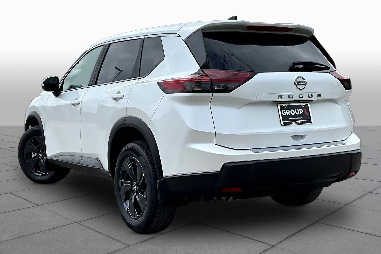 New 2026 Everest White Pearl Tricoat Nissan SV image 7