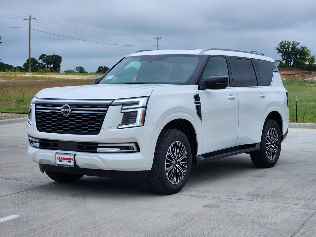 New 2026 Aspen White TriCoat Nissan Platinum image 2