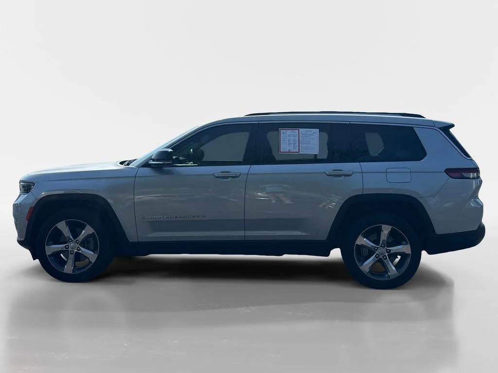 Used 2021 Silver Zynith Jeep Limited image 7