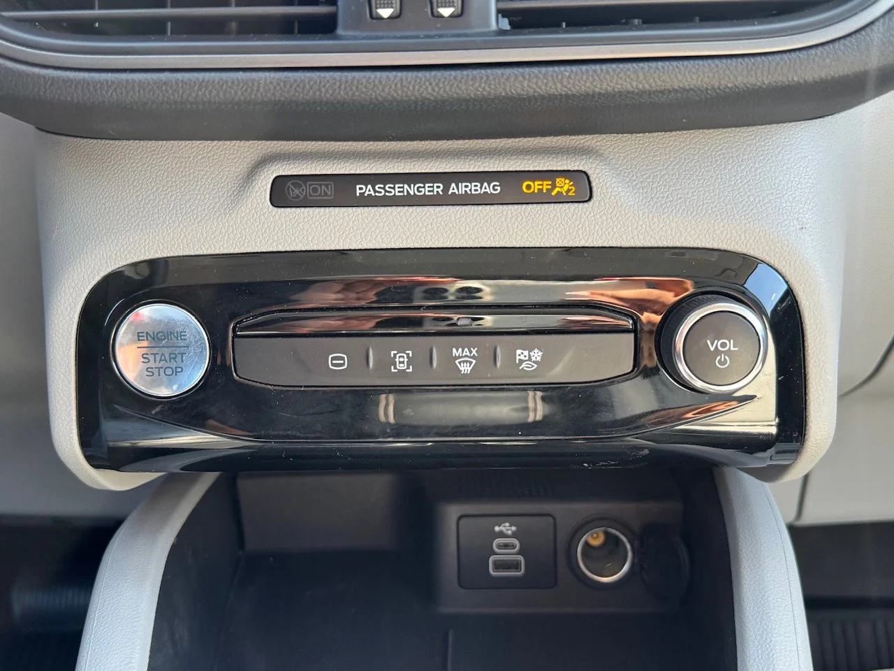 2024 Ford Escape PHEV - Photo 24